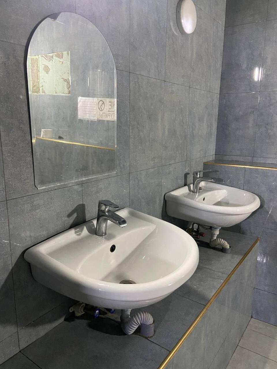 Hostel Na Bobura タシュケント エクステリア 写真